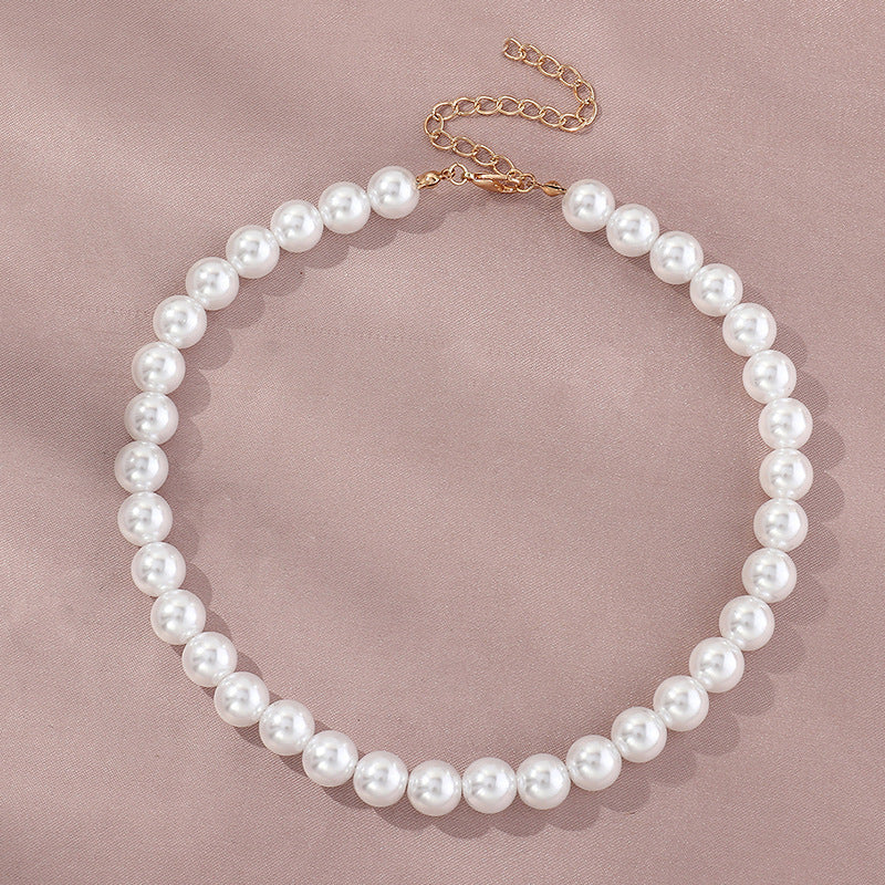 Elegant Pearl Necklace Stornfield