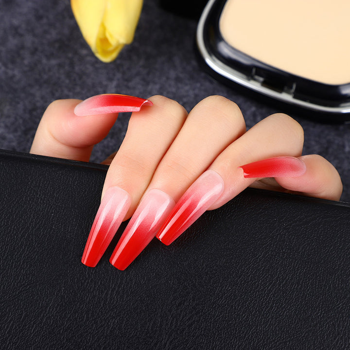 Artificial nails in elegant ombre design Stornfield