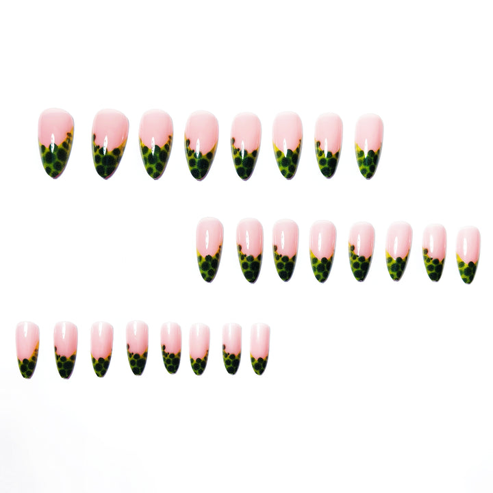 Artificial nails with Creative Leaf Design Stornfield