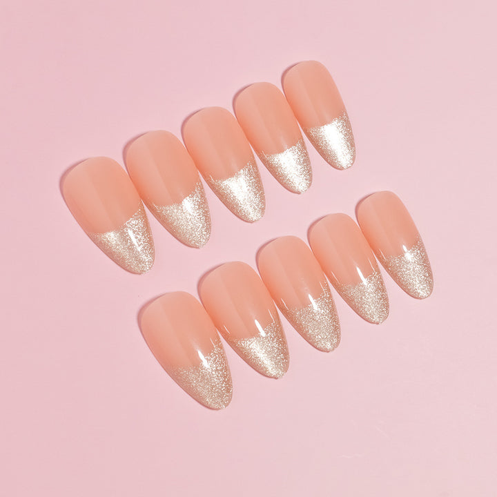 Elegant Almond-Shaped Press-On Nails Stornfield