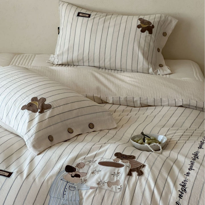 Embroidered Cotton-Linen Duvet Cover Set with Playful Cat and Rose Motif