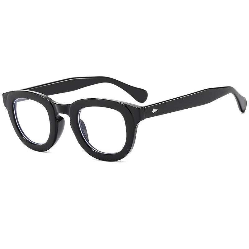 Women's sunglasses with fashionable cat-eye design and UV protection Stornfield