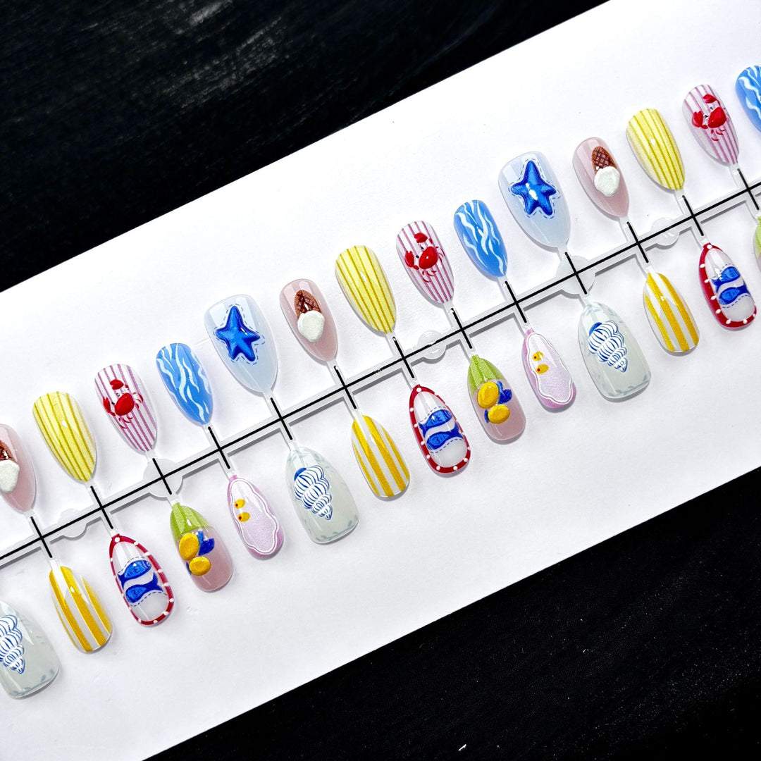Artistic Nail Art Press-On Set 1790745745