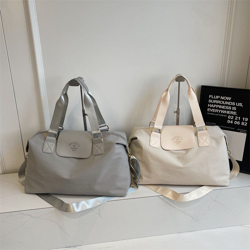 Stylish Sports Weekend Duffle Bag