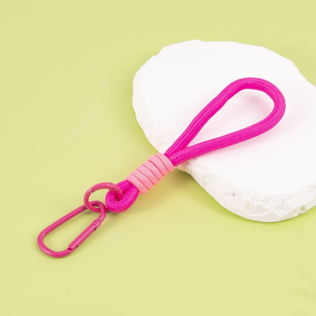 Multifunctional Paracord Keychain Stornfield