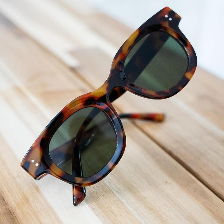 Ladies stylish sunglasses with distinctive design and polarized lenses Stornfield