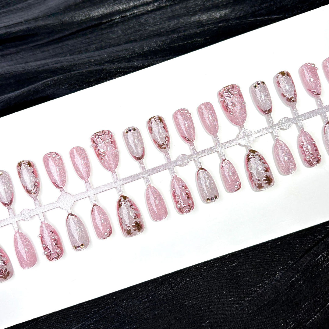 Elegant Polka Dot and Lace Press-On Nail Set