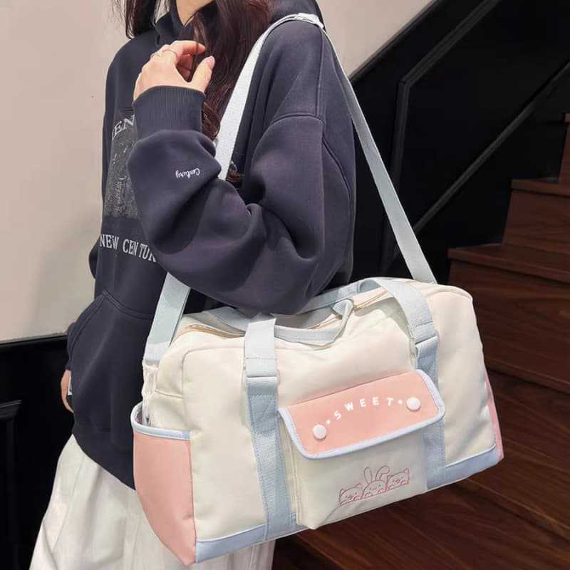 Trendy Multi-Functional Gym Duffle Bag Stornfield