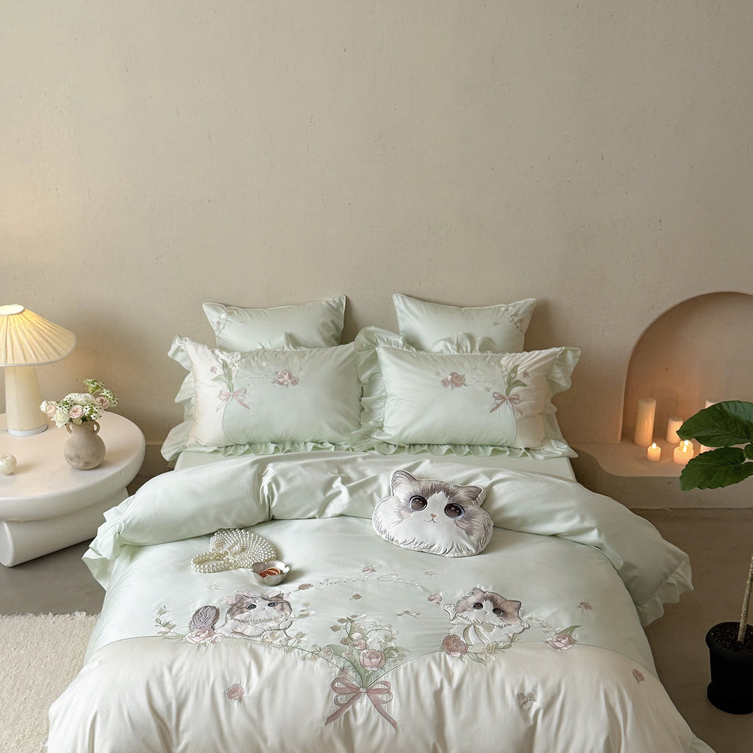 Luxury Embroidered Ruffled Cotton Sateen Duvet Cover Set with Cute Cat Motif