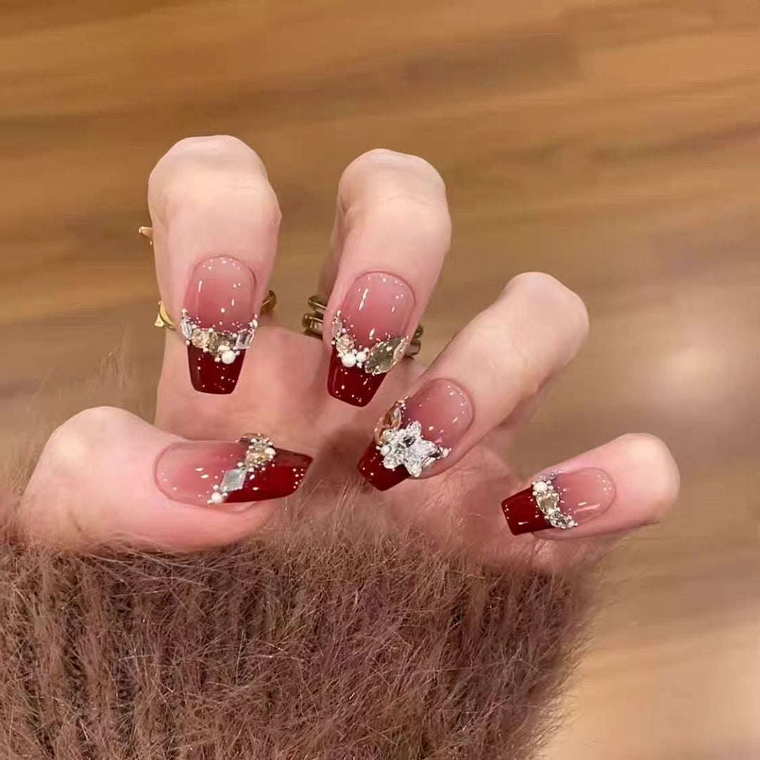 Glamorous artificial nails with elegant rhinestone design Stornfield