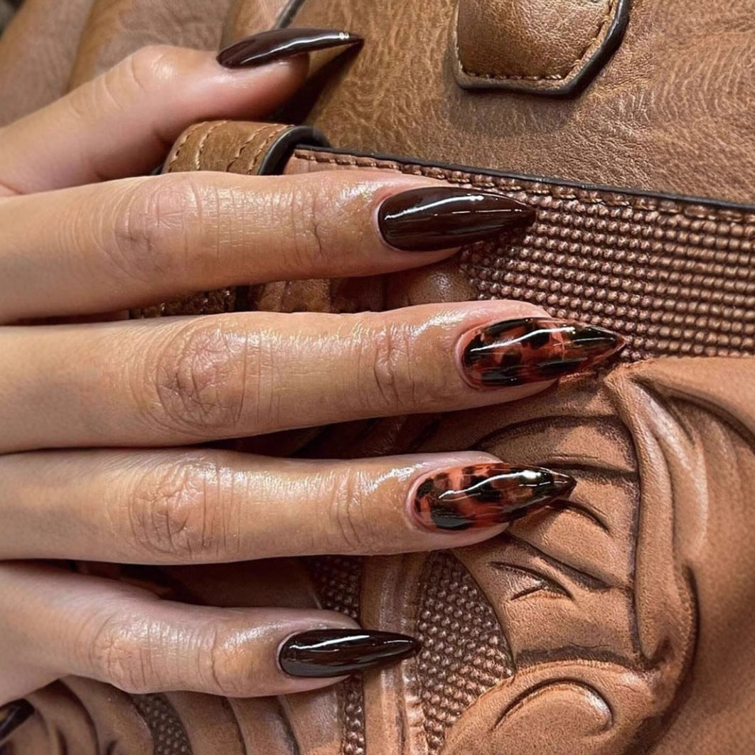 Nail set with elegant lace and animal pattern design Stornfield