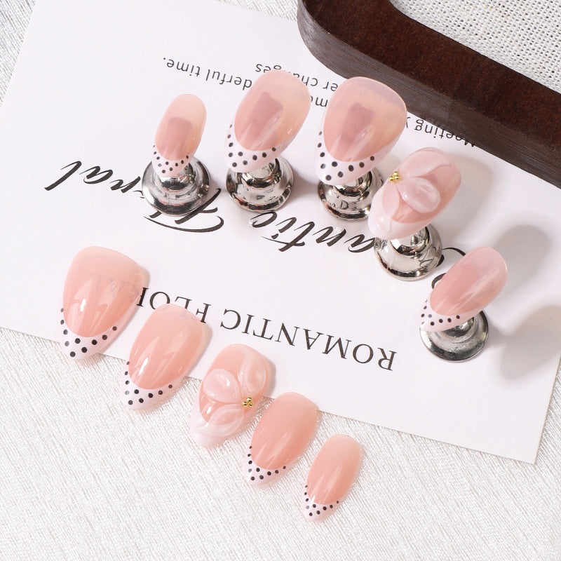 Stylish Press-On Nail Set Stornfield