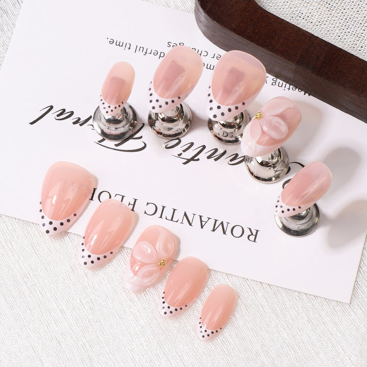 Stylish Press-On Nail Set Stornfield
