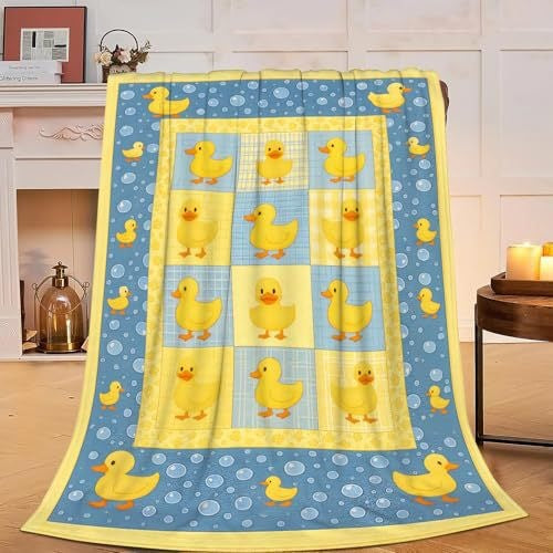 Fun Tropical Pineapple-Themed Fleece Throw Blanket