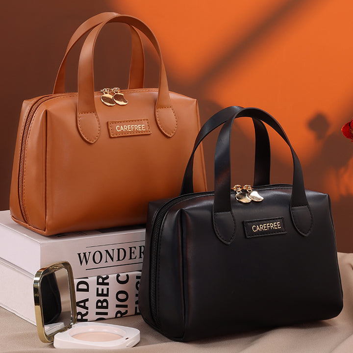Cosmetic Transport Bag with Elegant Design and Practical Compartments Stornfield