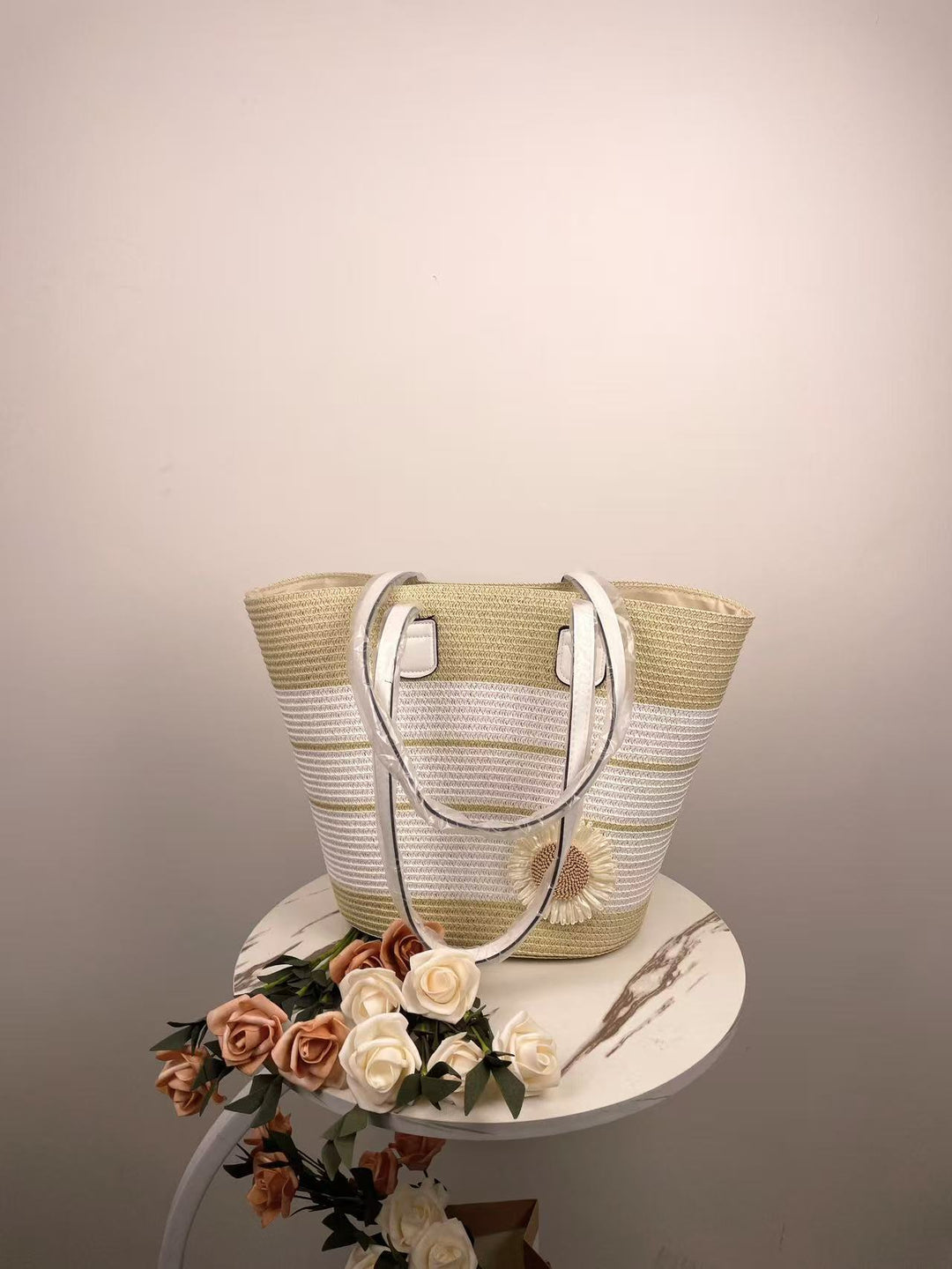 Elegant Beach Bag with Matching Sun Hat Stornfield