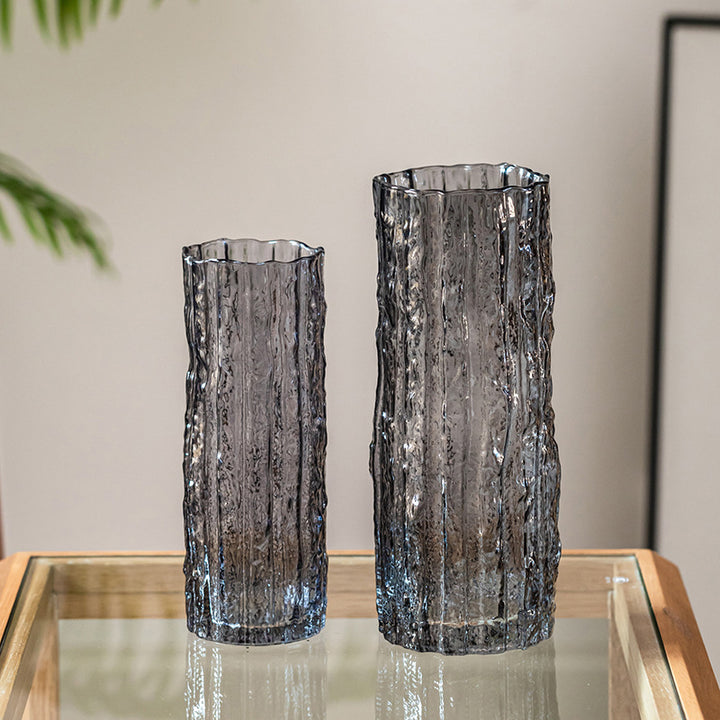Artful Glass Vase in Modern Design Stornfield