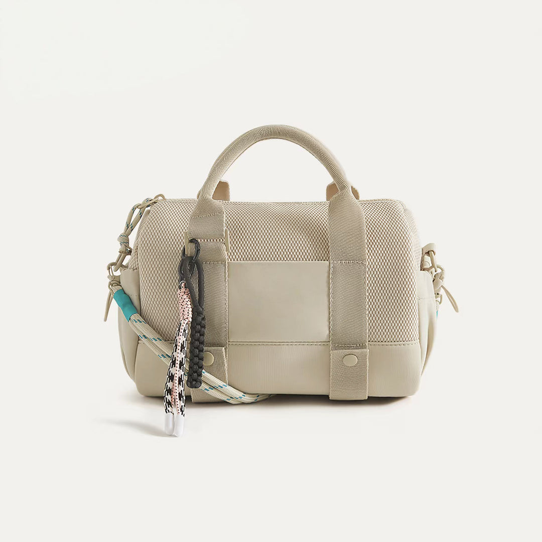 Practical sports bag with mesh structure and removable shoulder strap Stornfield