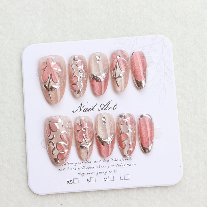 Elegant Floral Design Press-On Nail Set Stornfield