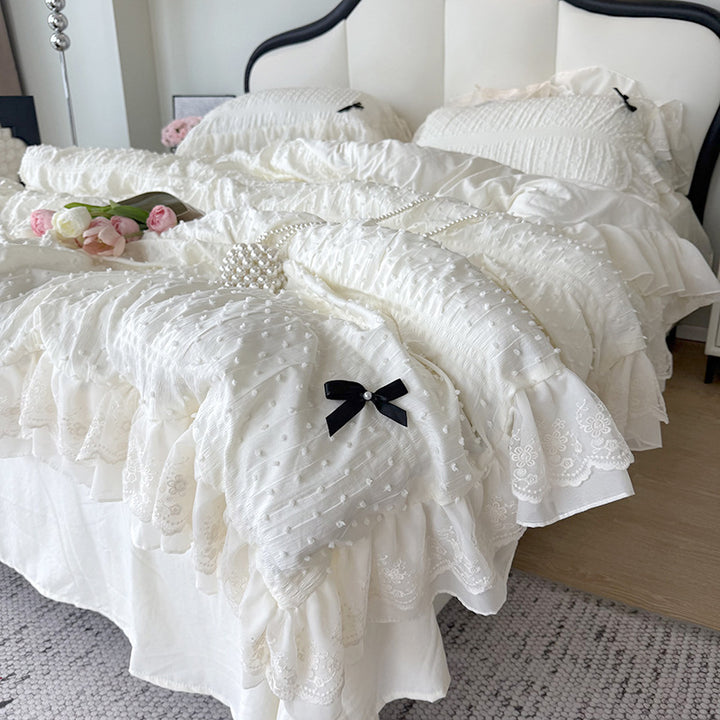 Ruffled Elegance Quilt Set