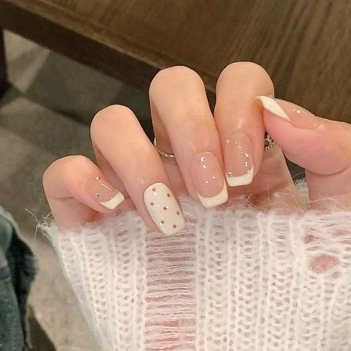 Artificial nails with sparkling rhinestone decorations Stornfield