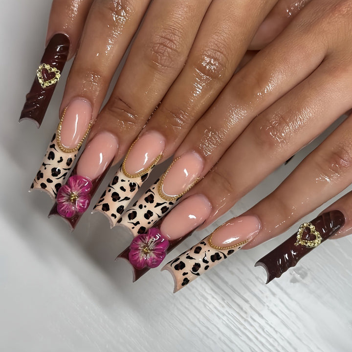 Decorative Artistic Press-On Nails Stornfield