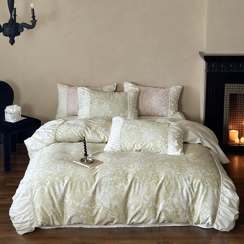 Luxury bedding set made of cotton satin with floral jacquard relief and pleated border