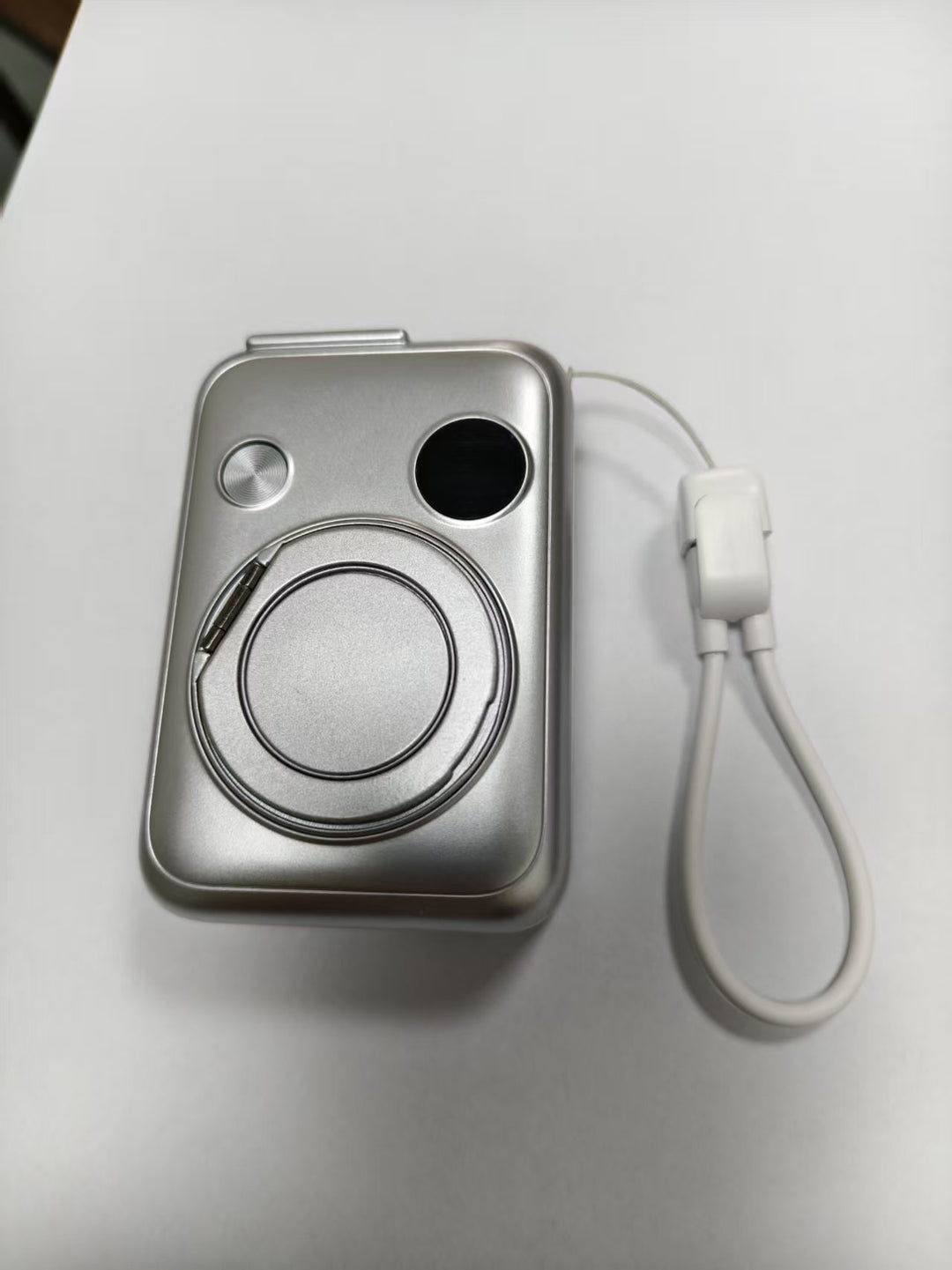 Portable Wireless Charging Unit with Magsafe Technology Stornfield