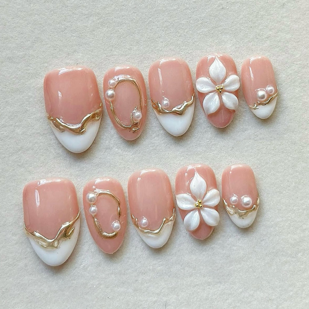Artistic Decorative Press-On Nails