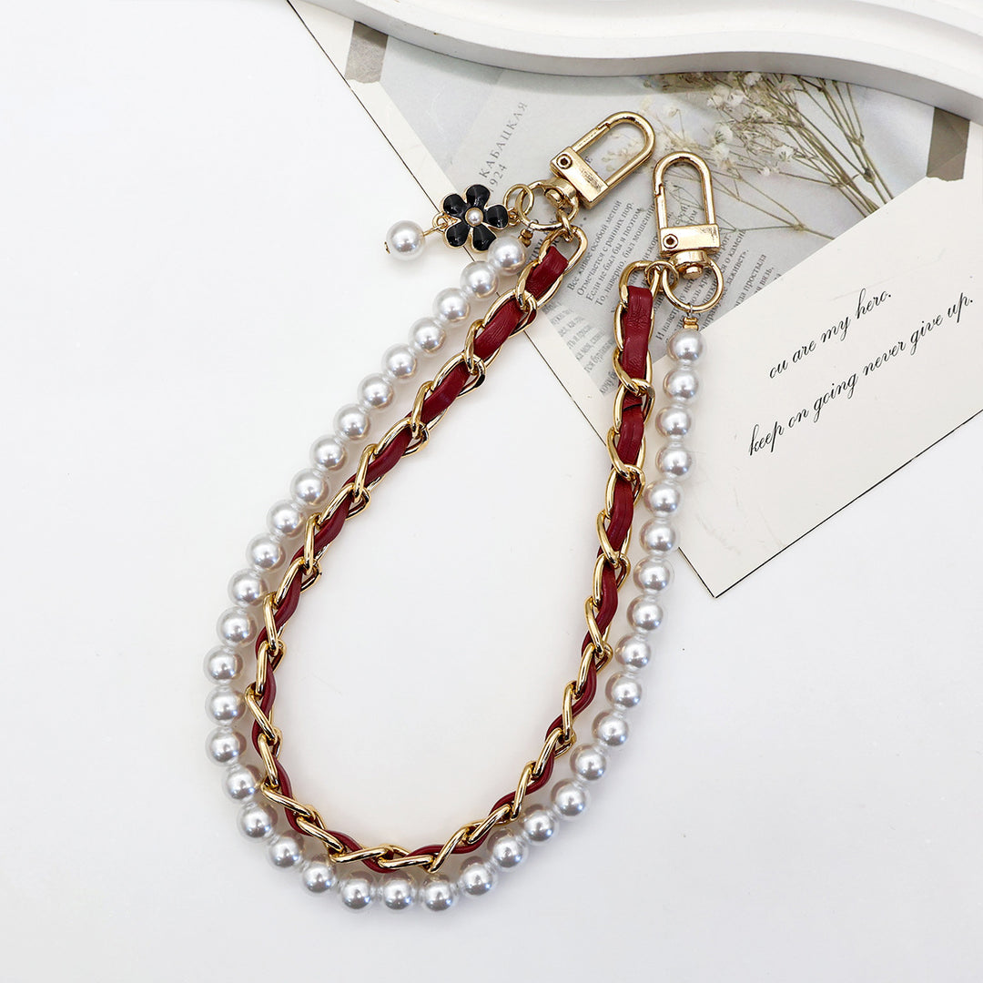Stylish Pearl-Embellished Eyewear Chain Stornfield