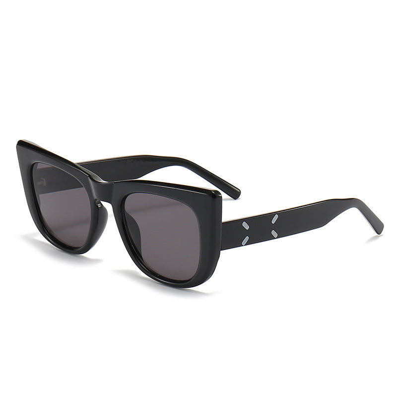 Women modern oversized sunglasses in unique design Stornfield