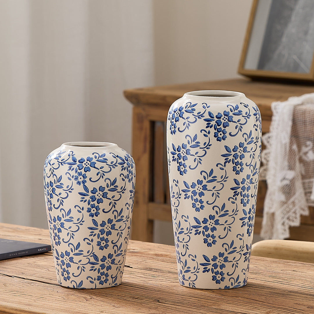 Elegant ceramic vase in floral pattern Stornfield