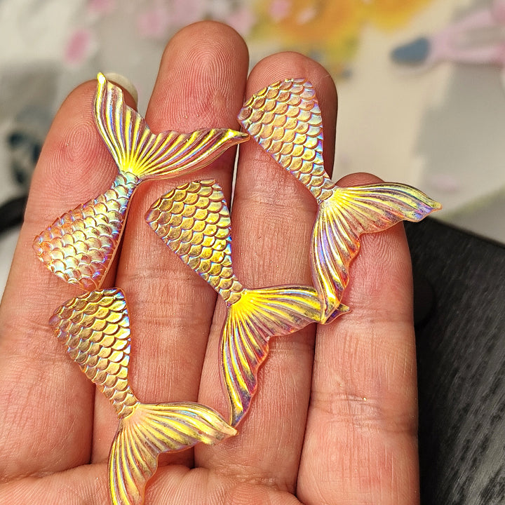Glittering sea fins decorative stones Stornfield
