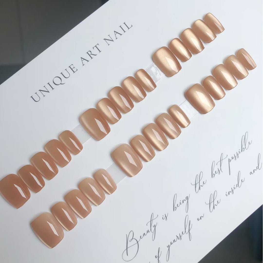 Press-On Nail Art Set