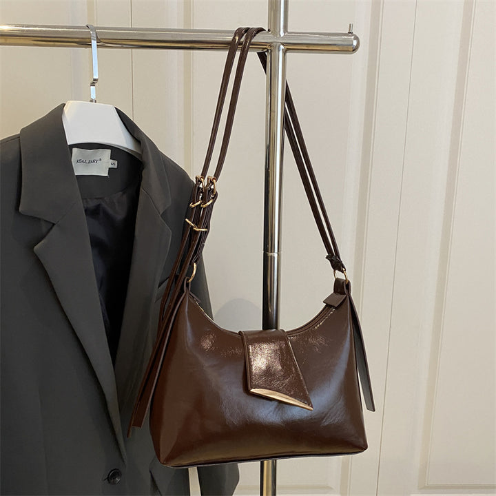 Luxurious Patent Leather Shoulder Bag Stornfield