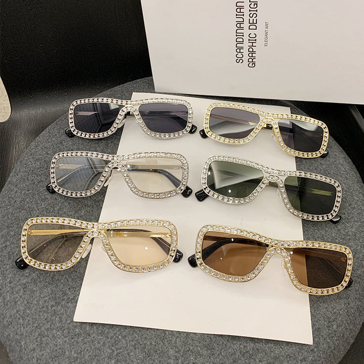 Women's extravagant Cat-Eye sunglasses with golden accents Stornfield