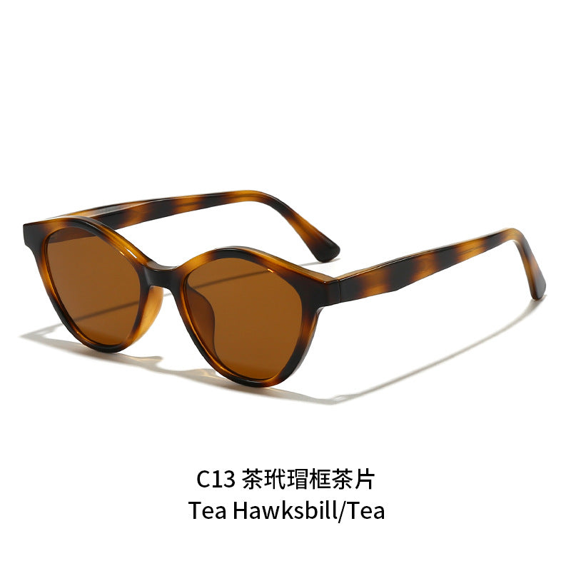 Women's sunglasses in elegant cat-eye design Stornfield