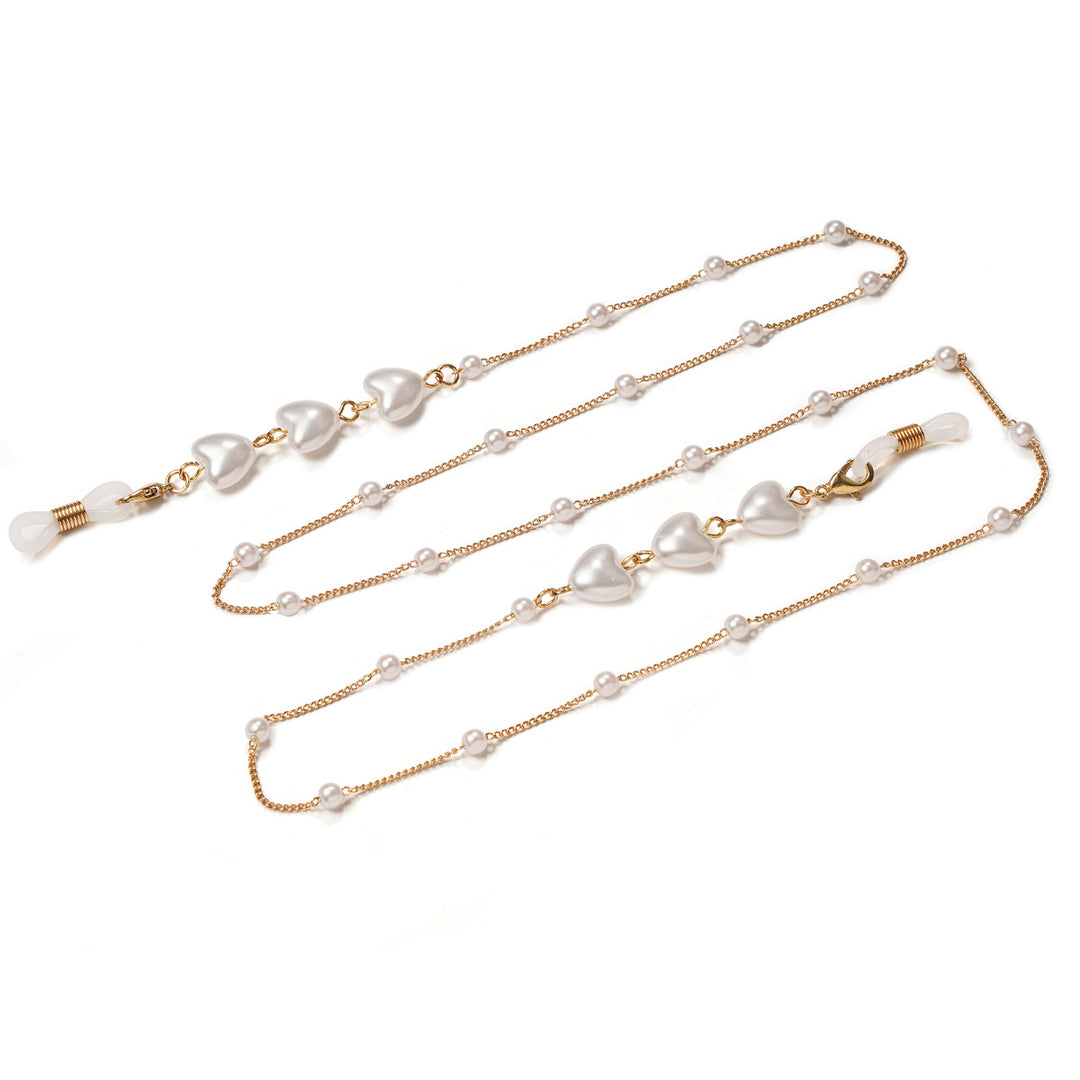 Elegant Heart-Shaped Pearl Chain Stornfield