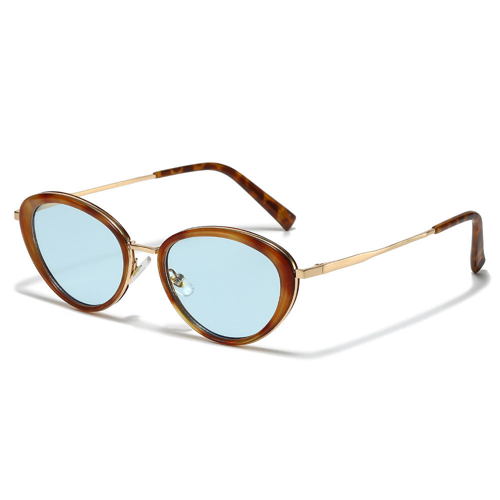 Retro-Inspired Cat-Eye Sunglasses with Tortoise Shell Accents Stornfield