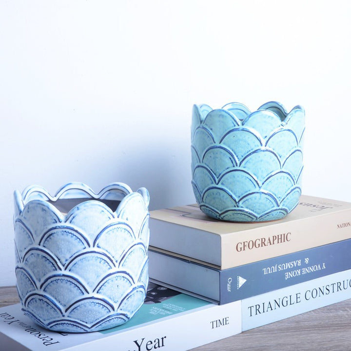 Decorative ceramic pot with sculptural design Stornfield