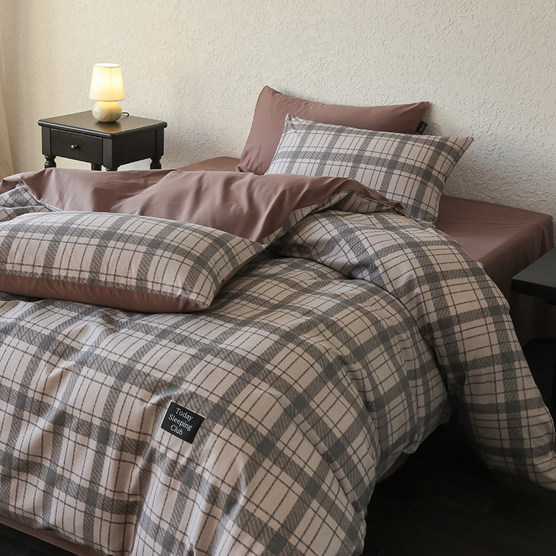 Checked duvet cover set made of cotton percale with reversible function and pillowcases