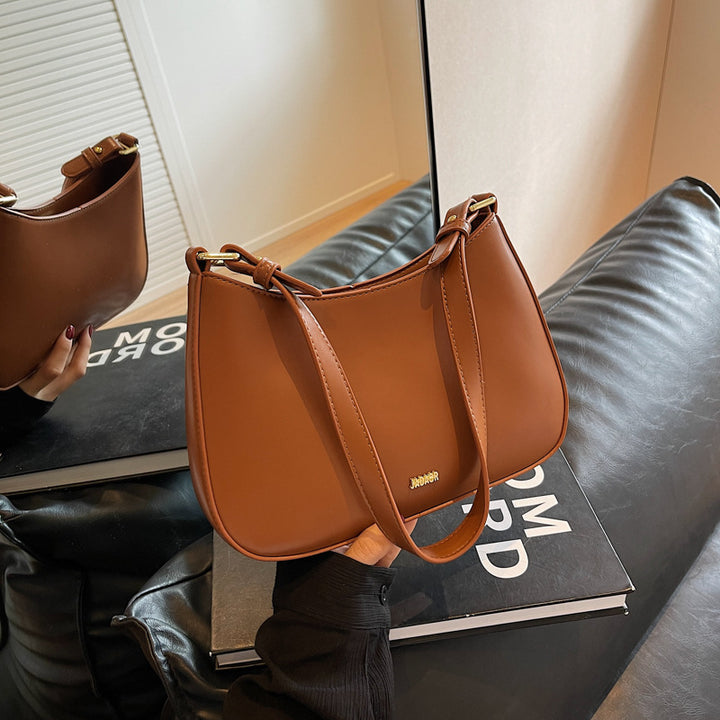 Sleek Minimalist Handbag Stornfield