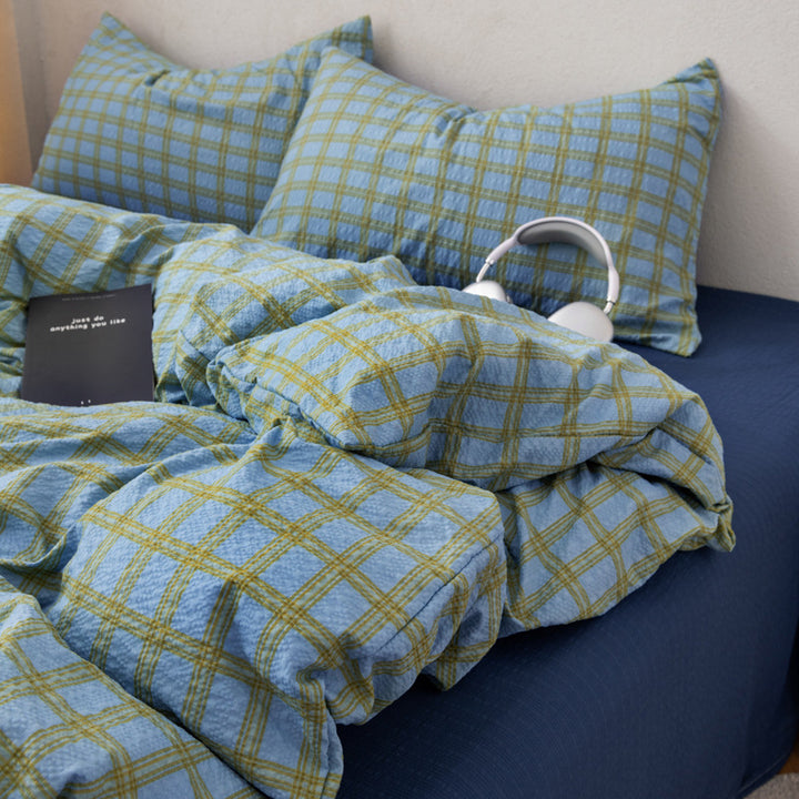 Lightweight Striped Comforter Set