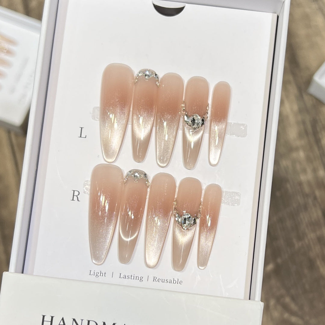 Reusable Press-On Nail Art Set Stornfield