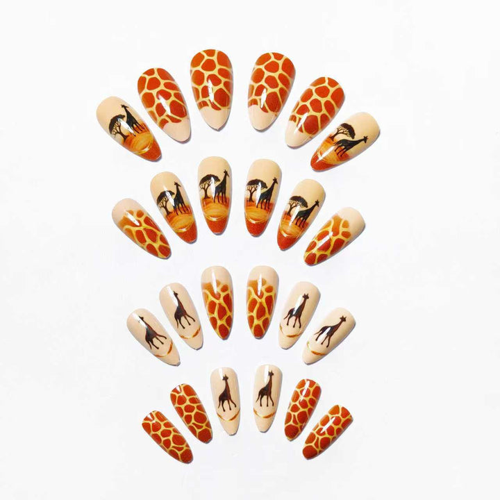Nail art with animal motif and giraffe design Stornfield