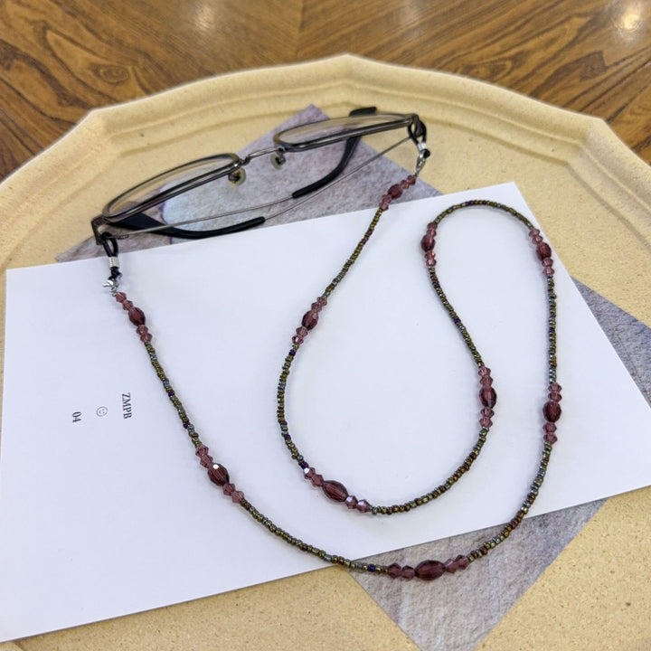 Adjustable Beaded Eyewear Chain Stornfield