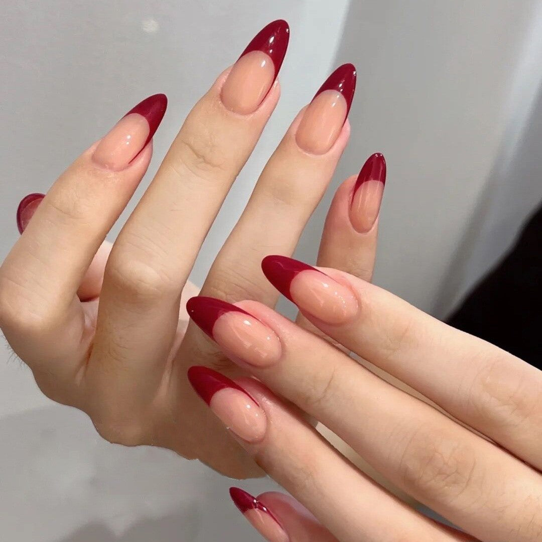 Elegant Stiletto French Tip Press-On Nails Stornfield