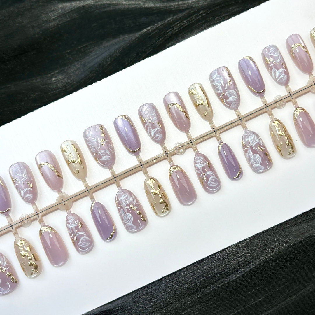 Elegant Decorative Press-On Nails