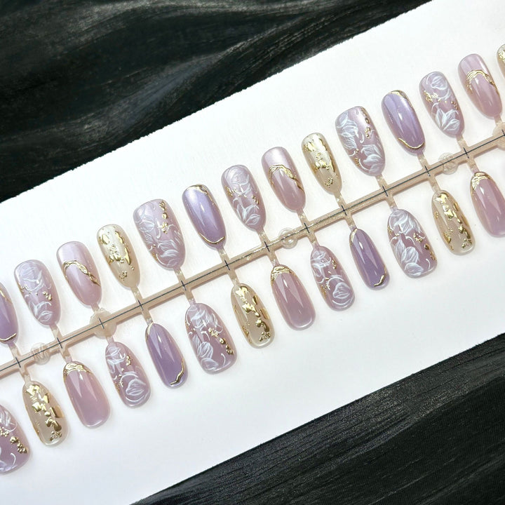 Elegant Decorative Press-On Nails