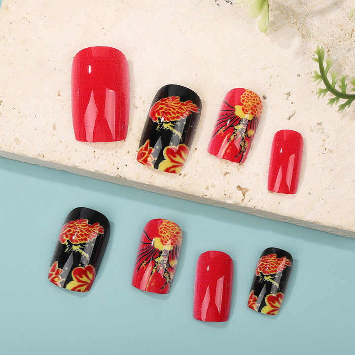 Artistic Nail Tips in Floral Design Stornfield